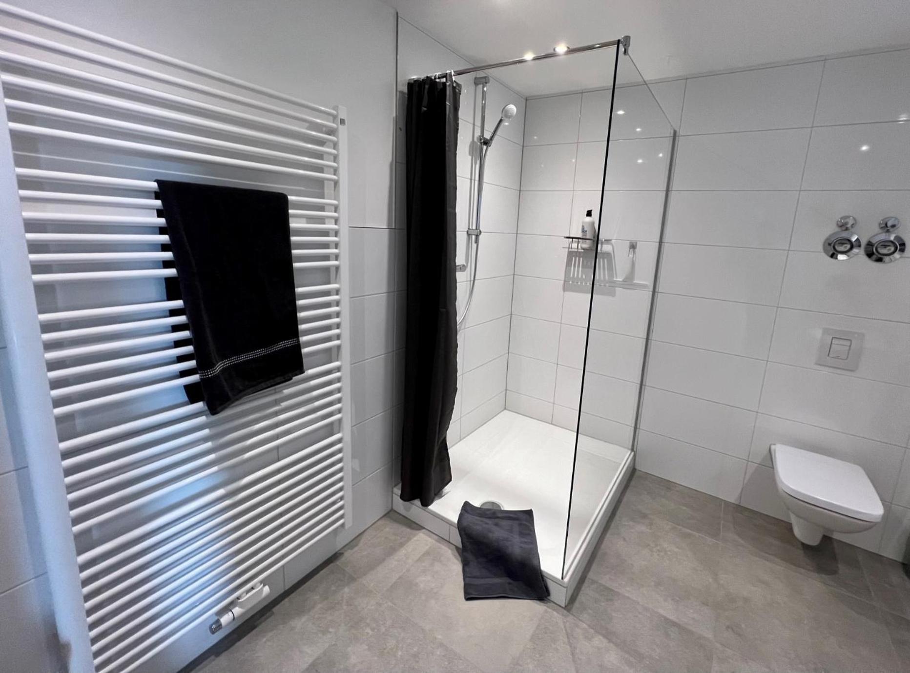 Piso Superior - Exklusives Apartment An Der Promenade Mit Rheinsicht & Loggia Emmerich Kültér fotó